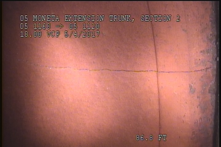 Crack Longitudinal, at 02 o'clock, within 8 inches of joint: YES