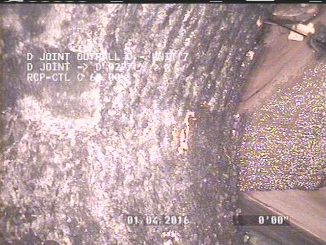 Surface Reinforcement Corroded, from 09 to 03 o'clock, within 8 inches of joint: YES, Start - CIRCUM REBAR
