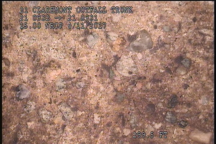 Surface Aggregate Projecting, from 08 to 04 o'clock, within 8 inches of joint: NO - SEVERE AGG