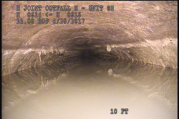 Surface Spalling, from 10 to 02 o'clock, within 8 inches of joint: NO, Finish - FLAKING CONCRETE