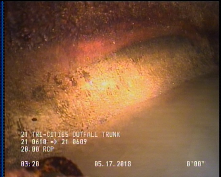 Deposits Attached Grease, 5 %of cross sectional area, from 04 to 08 o'clock, , within 8 inches of joint: YES, Start