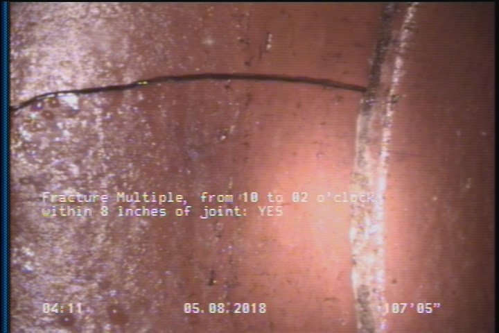 Fracture Multiple, from 10 to 02 o'clock, within 8 inches of joint: YES