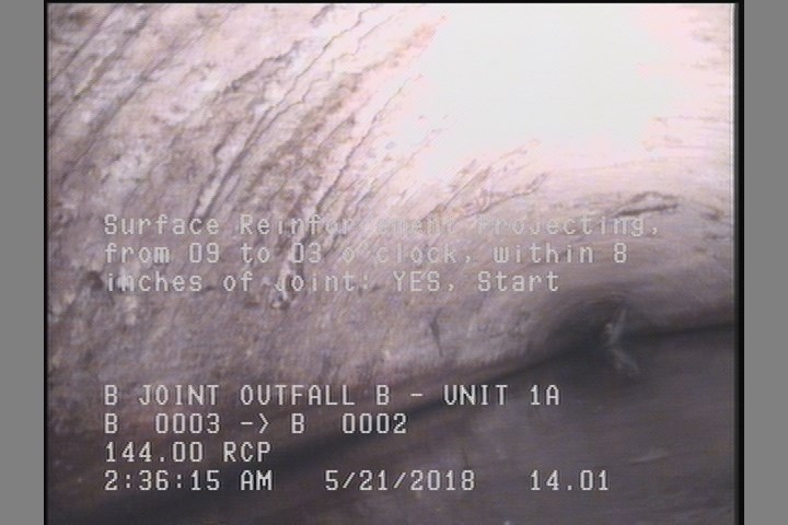 Surface Reinforcement Projecting, from 09 to 03 o'clock, within 8 inches of joint: YES, Start