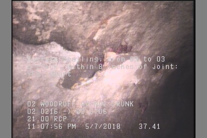 Surface Spalling, from 09 to 03 o'clock, within 8 inches of joint: YES, Start
