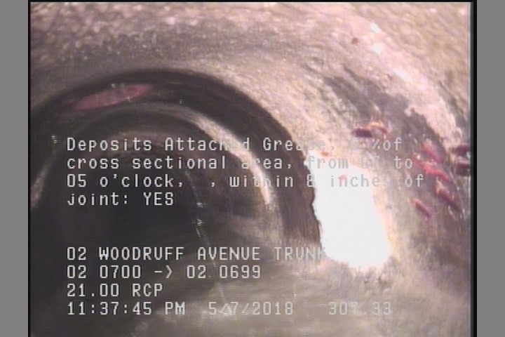 Deposits Attached Grease, 5 %of cross sectional area, from 07 to 05 o'clock, , within 8 inches of joint: YES