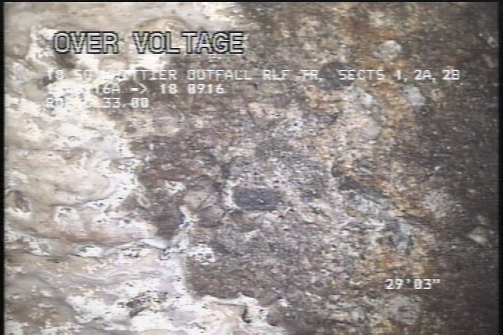 Surface Aggregate Projecting, from 03 to 04 o'clock, within 8 inches of joint: YES, Start - SEVERE AGG