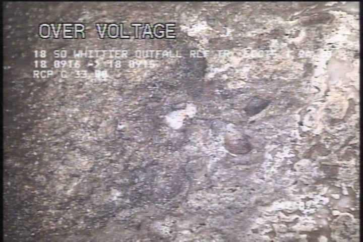 Surface Aggregate Visible, from 08 to 09 o'clock, within 8 inches of joint: YES, Start - SEVERE AGG SPORATIC
