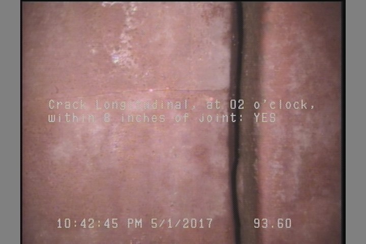 Crack Longitudinal, at 02 o'clock, within 8 inches of joint: YES