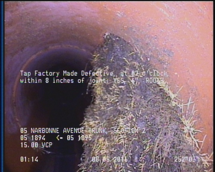 Tap Factory Made Defective, at 02 o'clock, -, within 8 inches of joint: YES, 6" - ROOTS