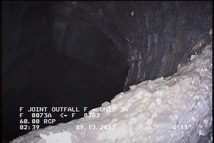 Surface Reinforcement Visible, from 09 to 03 o'clock, within 8 inches of joint: YES