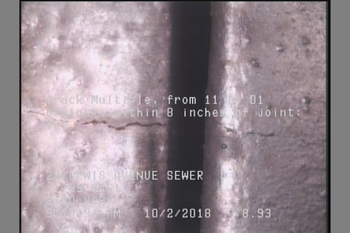 Crack Multiple, from 11 to 01 o'clock, within 8 inches of joint: YES