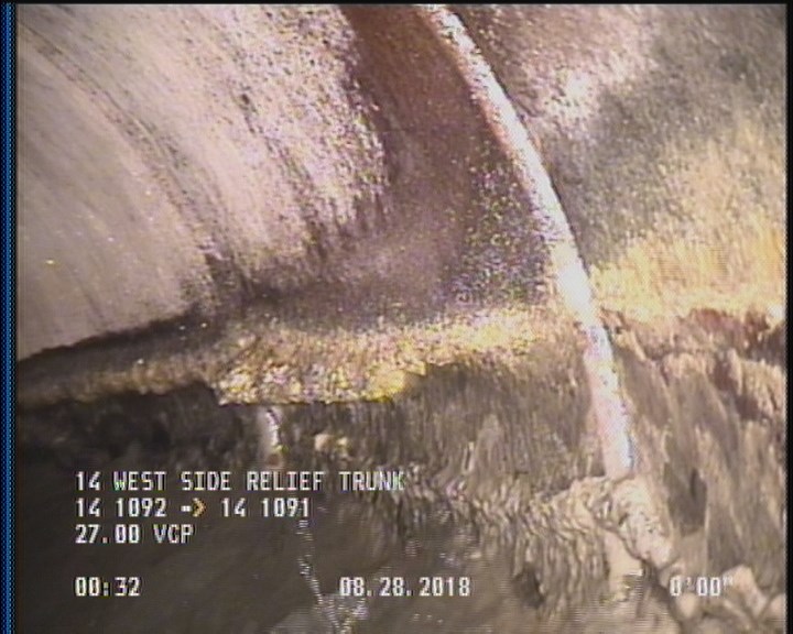Deposits Attached Grease, 5 %of cross sectional area, from 04 to 08 o'clock, , within 8 inches of joint: YES, Start