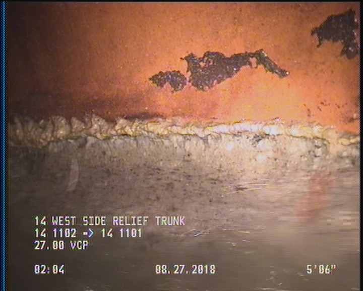 Deposits Attached Grease, 5 %of cross sectional area, from 04 to 08 o'clock, , within 8 inches of joint: YES, Start