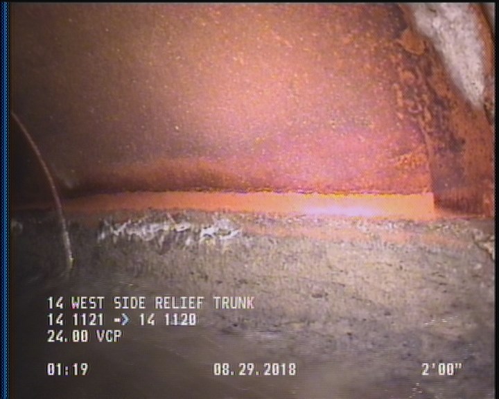 Deposits Attached Grease, 5 %of cross sectional area, from 04 to 08 o'clock, , within 8 inches of joint: YES, Start