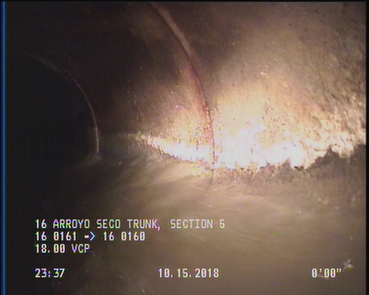Deposits Attached Grease, 5 %of cross sectional area, from 04 to 08 o'clock, , within 8 inches of joint: YES, Start