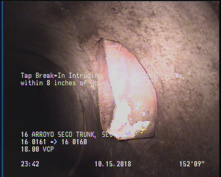 Tap Break-In Intruding, at 03 o'clock, -, #v, within 8 inches of joint: NO, 6", 3"