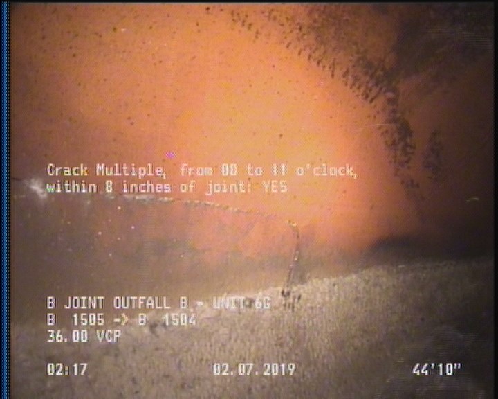 Crack Multiple, from 08 to 11 o'clock, within 8 inches of joint: YES