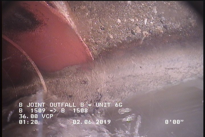 Deposits Attached Grease, 5 %of cross sectional area, from 04 to 08 o'clock, , within 8 inches of joint: YES, Start