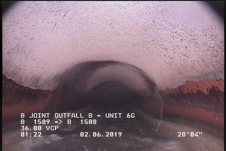 Deposits Attached Other, 5 %of cross sectional area, from 09 to 03 o'clock, , within 8 inches of joint: YES, Start - MINERALS