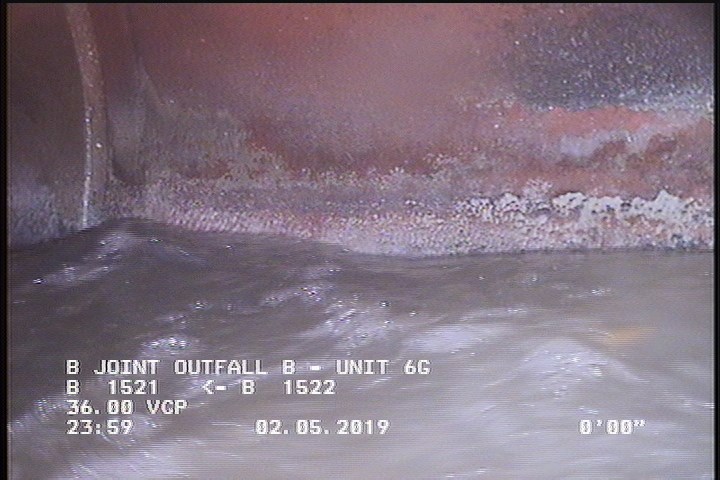 Deposits Attached Grease, 5 %of cross sectional area, from 04 to 08 o'clock, , within 8 inches of joint: YES, Start