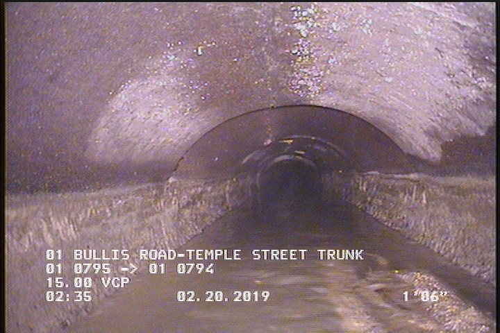 Deposits Attached Grease, 5 %of cross sectional area, from 02 to 10 o'clock, , within 8 inches of joint: YES, Start