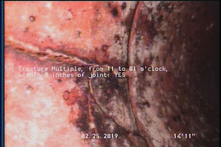 Fracture Multiple, from 11 to 01 o'clock, within 8 inches of joint: YES