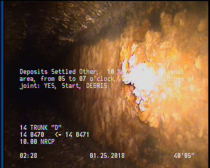 Deposits Settled Other, 10 %of cross sectional area, from 05 to 07 o'clock, , within 8 inches of joint: YES, Start - DEBRIS