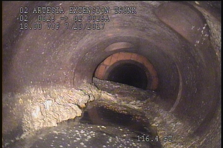 Deposits Attached Grease, 15 %of cross sectional area, at 09 o'clock, , within 8 inches of joint: YES
