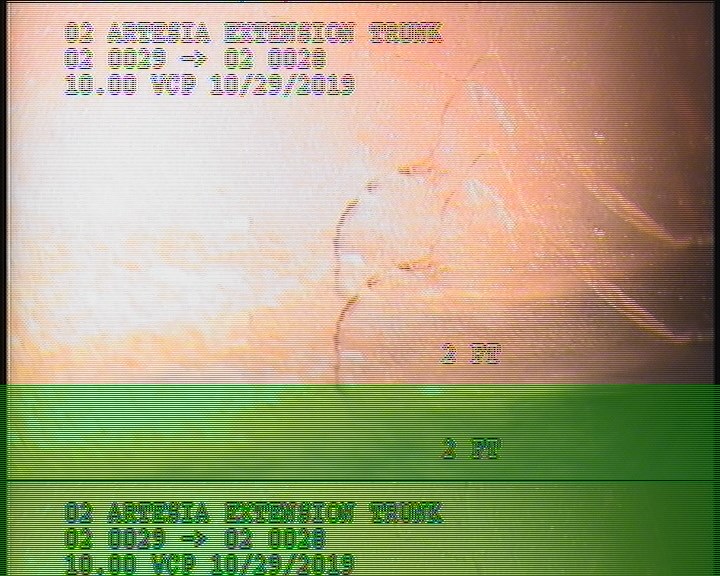Fracture Circumferential, from 07 to 06 o'clock, within 8 inches of joint: NO - SLIGHT