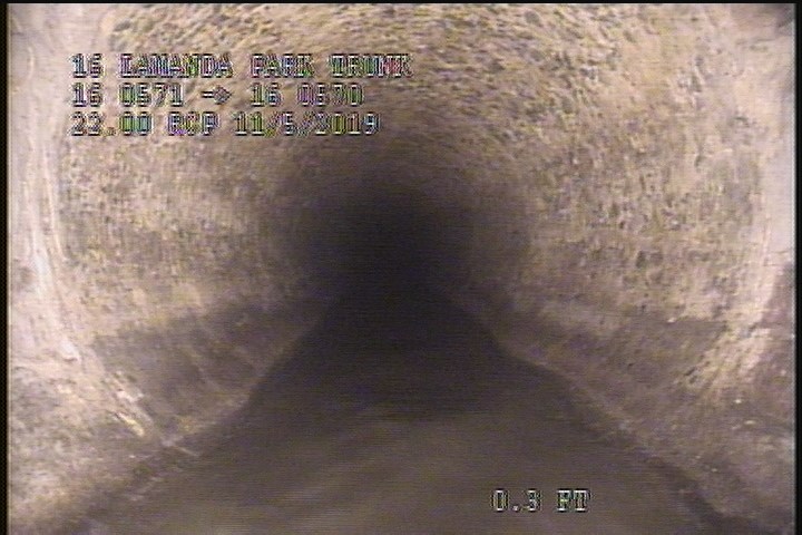 Surface Aggregate Projecting, from 08 to 04 o'clock, within 8 inches of joint: YES, Start
