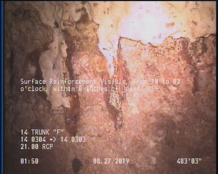 Surface Reinforcement Visible, from 10 to 02 o'clock, within 8 inches of joint: YES