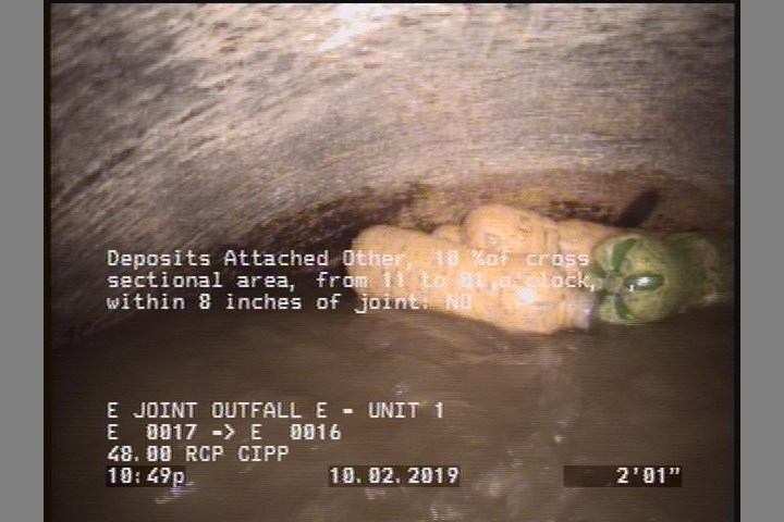 Deposits Attached Other, 10 %of cross sectional area, from 11 to 01 o'clock, , within 8 inches of joint: NO