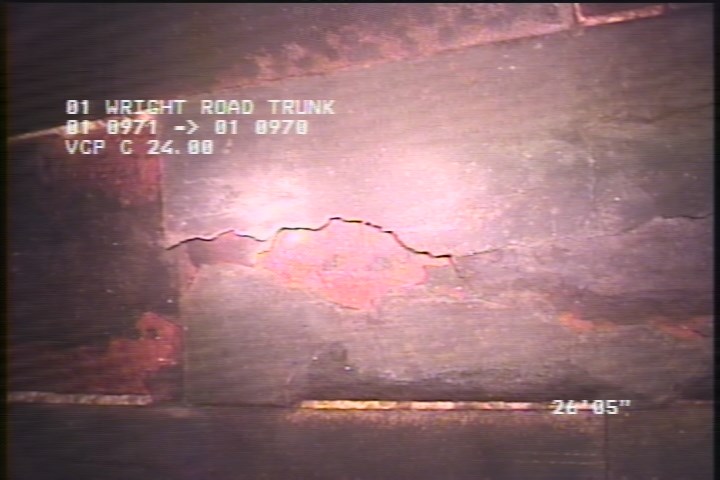 Surface Spalling, from 01 to 03 o'clock, within 8 inches of joint: NO - PEELING TILES