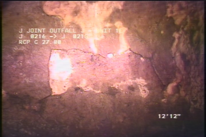 Surface Spalling, from 08 to 04 o'clock, within 8 inches of joint: YES - PEELING CONCRETE