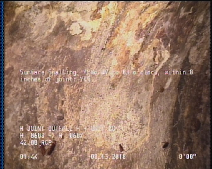 Surface Spalling, from 09 to 03 o'clock, within 8 inches of joint: YES