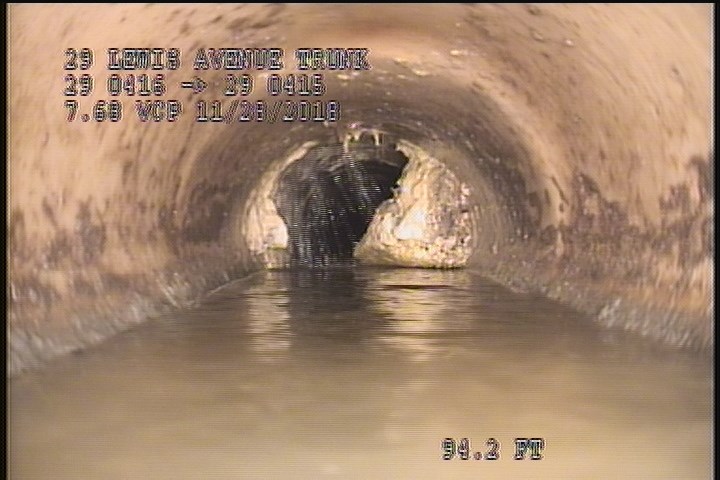 Deposits Attached Grease, 29 %of cross sectional area, from 08 to 04 o'clock, , within 8 inches of joint: YES