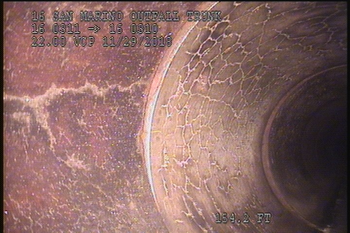 Surface Spalling, from 08 to 04 o'clock, within 8 inches of joint: YES - THIN SURFACE FLAKING