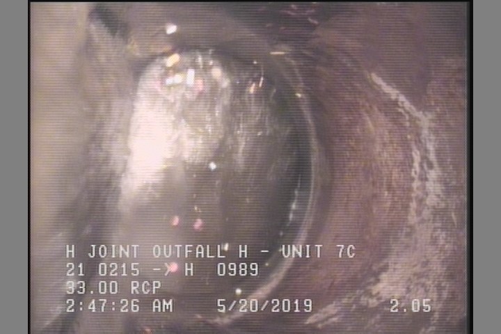 Deposits Attached Grease, 5 %of cross sectional area, from 03 to 09 o'clock, , within 8 inches of joint: YES