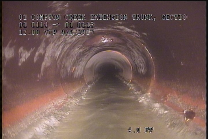 Deposits Attached Grease, 5 %of cross sectional area, from 04 to 08 o'clock, , within 8 inches of joint: YES, Start