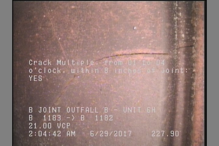 Crack Multiple, from 01 to 04 o'clock, within 8 inches of joint: YES