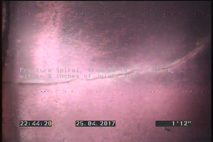 Fracture Spiral, from 08 to 11 o'clock, within 8 inches of joint: YES