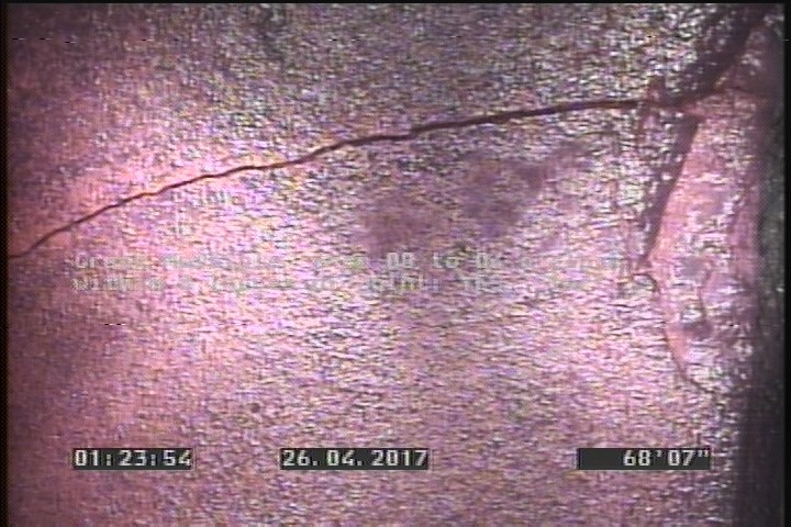 Crack Multiple, from 08 to 04 o'clock, within 8 inches of joint: YES, Start