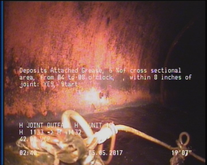 Deposits Attached Grease, 5 %of cross sectional area, from 04 to 08 o'clock, , within 8 inches of joint: YES, Start