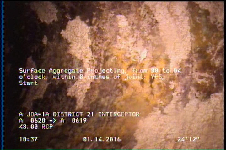 Surface Aggregate Projecting, from 08 to 04 o'clock, within 8 inches of joint: YES, Start