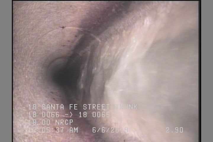 Deposits Attached Grease, 5 %of cross sectional area, from 04 to 08 o'clock, , within 8 inches of joint: YES, Start