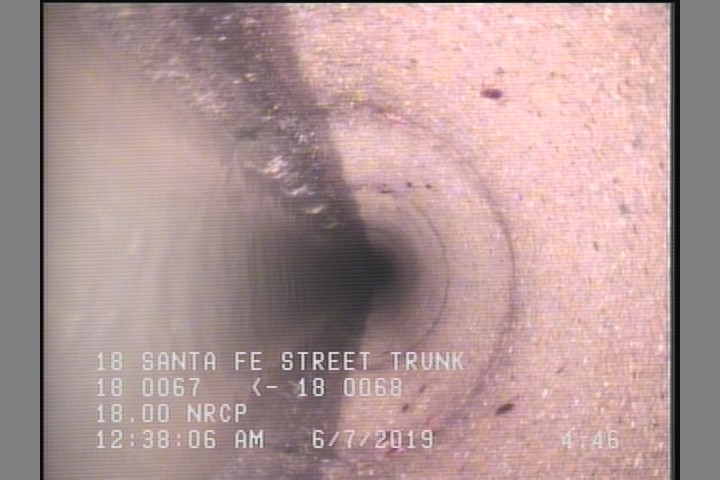 Deposits Attached Grease, 5 %of cross sectional area, from 04 to 08 o'clock, , within 8 inches of joint: YES, Start