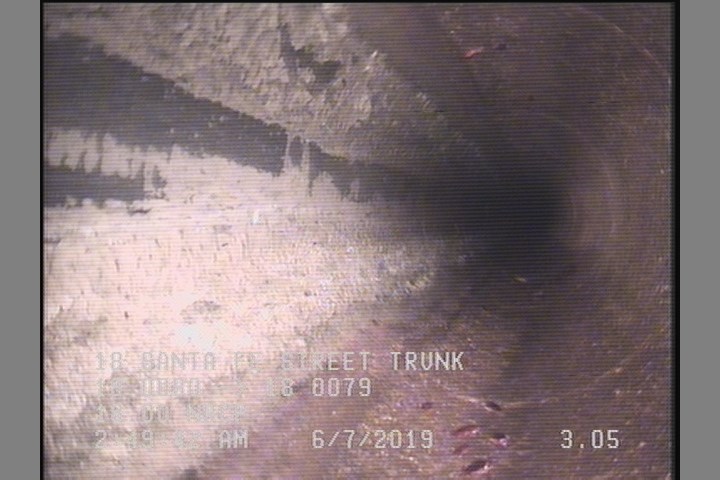 Deposits Attached Grease, 5 %of cross sectional area, from 04 to 08 o'clock, , within 8 inches of joint: YES, Start
