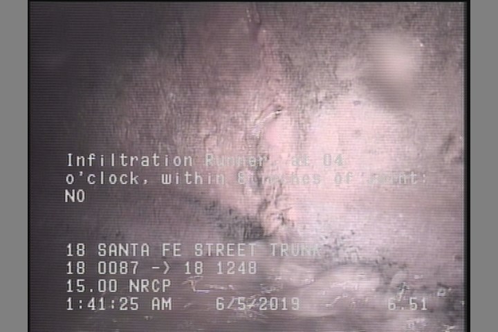 Infiltration Runner, at 04 o'clock, within 8 inches of joint: NO