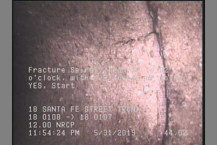 Fracture Spiral, from 10 to 02 o'clock, within 8 inches of joint: YES, Start