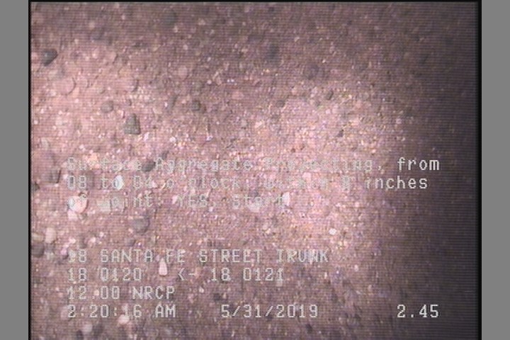 Surface Aggregate Projecting, from 08 to 04 o'clock, within 8 inches of joint: YES, Start